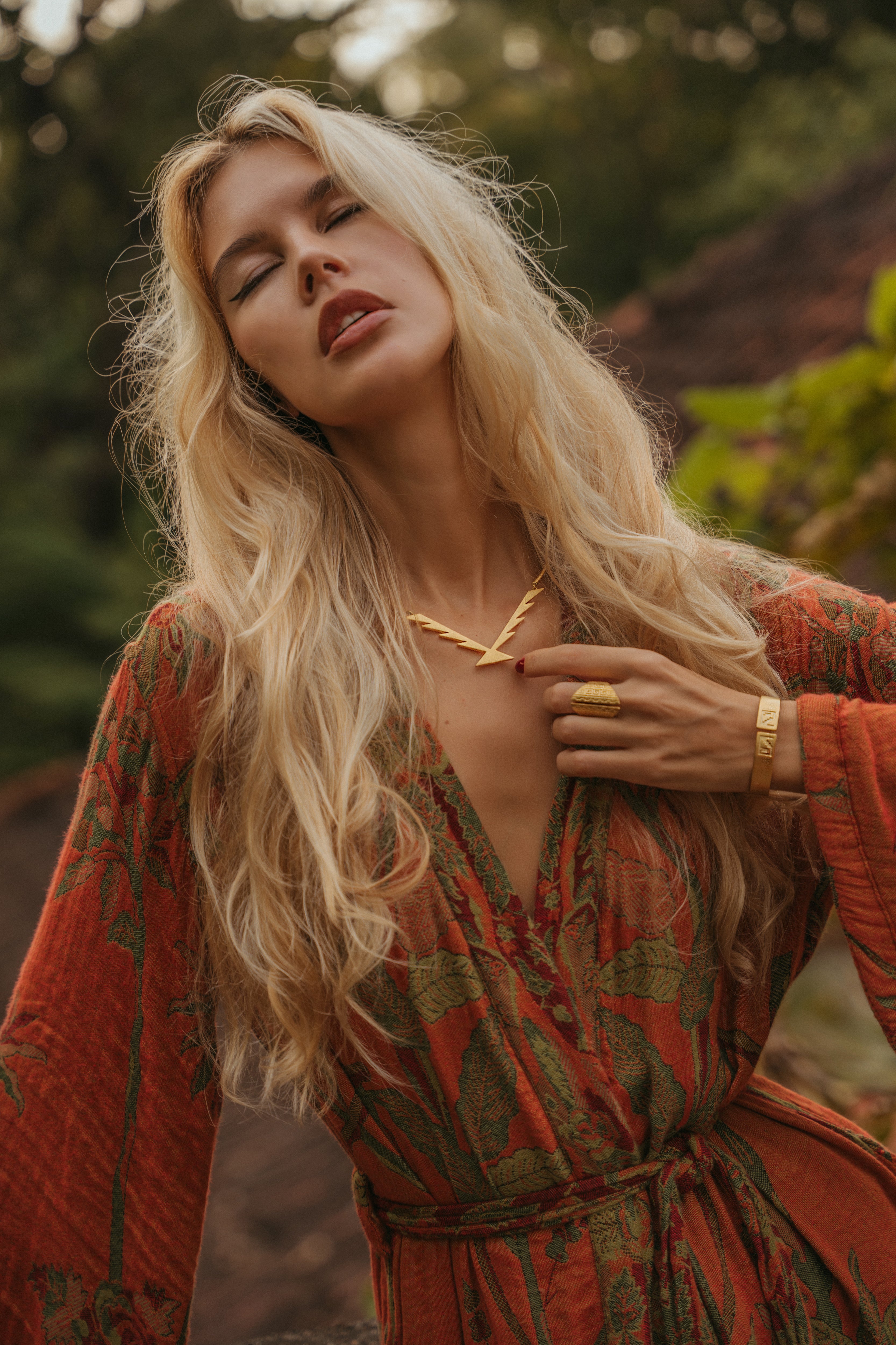 ŚĀRÂ Jewelry Stories